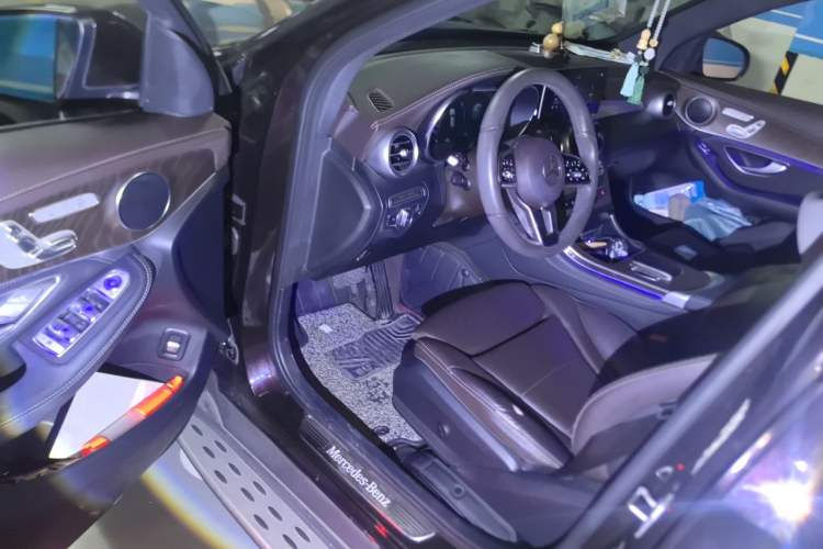 Used Mercedes-Benz GLC 2020 Facelift GLC 300 L 4MATIC Dynamic Edition Driver Seat