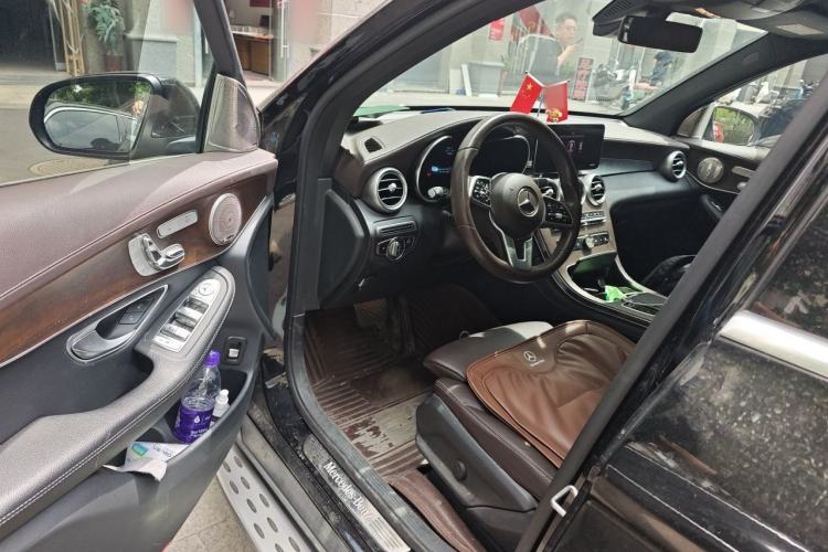 Used Mercedes-Benz GLC 2020 Facelift GLC 260 L 4MATIC Luxury Edition Driver Seat