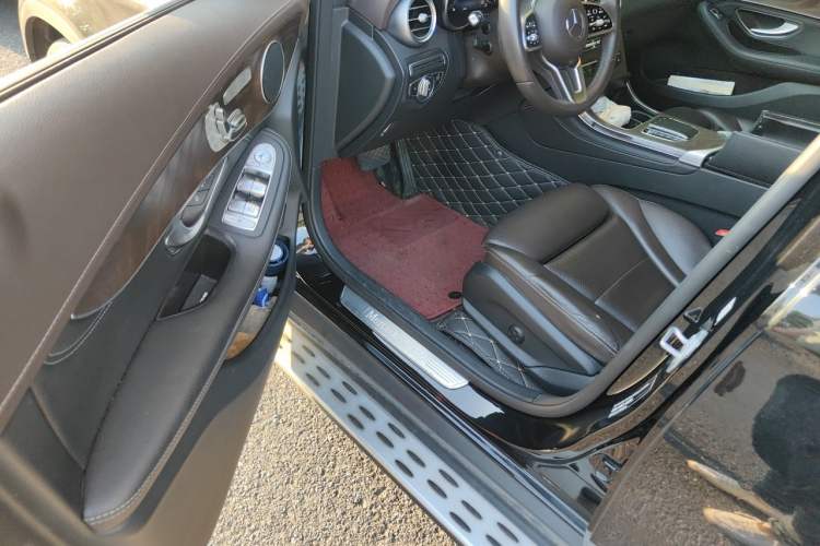 Used Mercedes-Benz GLC 2020 Facelift GLC 300 L 4MATIC Dynamic Edition Driver Seat