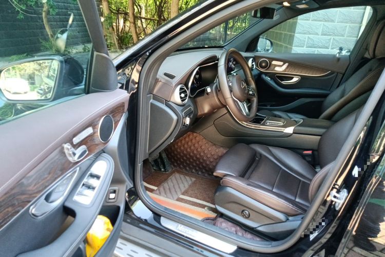 Used Mercedes-Benz GLC 2020 Facelift GLC 260 L 4MATIC Luxury Edition Driver Seat