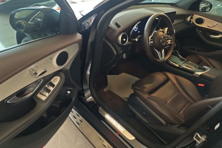 Used Mercedes-Benz GLC 2020 Facelifted GLC 260 L 4MATIC Dynamic Edition Driver Seat