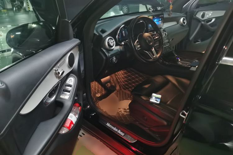 Used Mercedes-Benz GLC 2020 Facelifted GLC 260 L 4MATIC Dynamic Edition Driver Seat