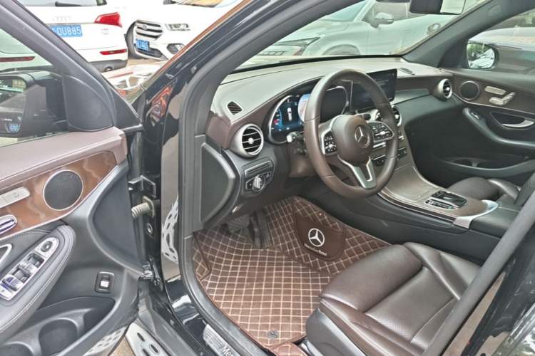 Used Mercedes-Benz GLC 2020 Facelift GLC 300 L 4MATIC Dynamic Edition Driver Seat