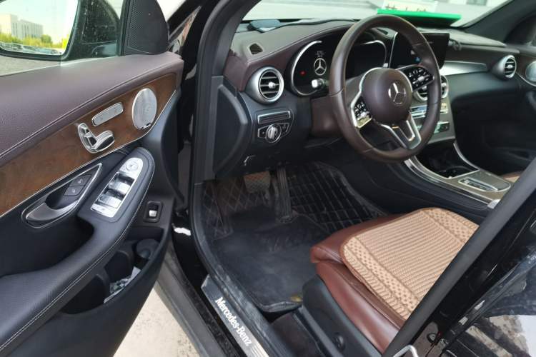 Used Mercedes-Benz GLC 2020 GLC 260 L 4MATIC Luxury Model Driver Seat