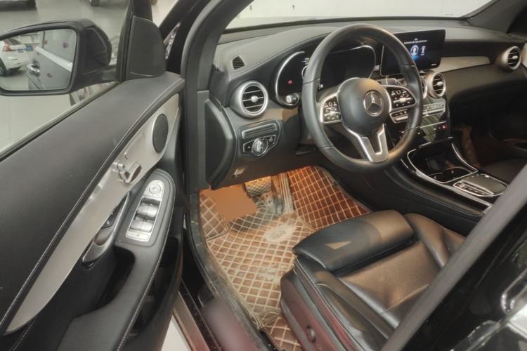 Used Mercedes-Benz GLC 2020 Facelifted GLC 260 L 4MATIC Dynamic Edition Driver Seat