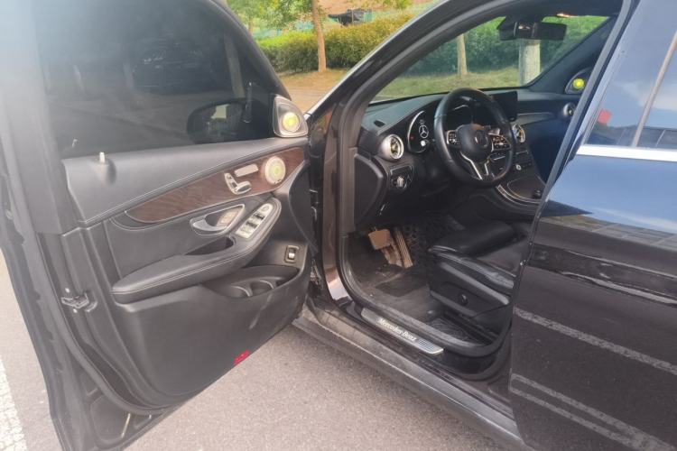 Used Mercedes-Benz GLC 2020 Facelift GLC 260 L 4MATIC Luxury Edition Driver Seat
