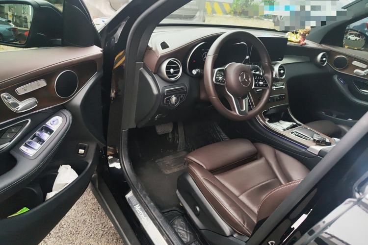 Used Mercedes-Benz GLC 2020 Facelift GLC 260 L 4MATIC Luxury Edition Driver Seat