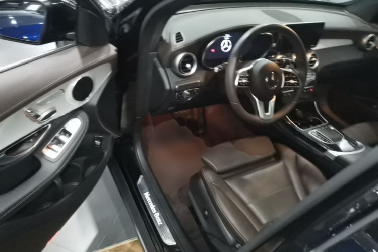 Used Mercedes-Benz GLC 2020 Facelifted GLC 260 L 4MATIC Dynamic Edition Driver Seat