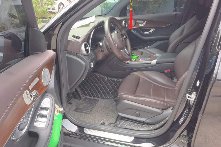 Used Mercedes-Benz GLC 2020 Facelift GLC 300 L 4MATIC Dynamic Edition Driver Seat