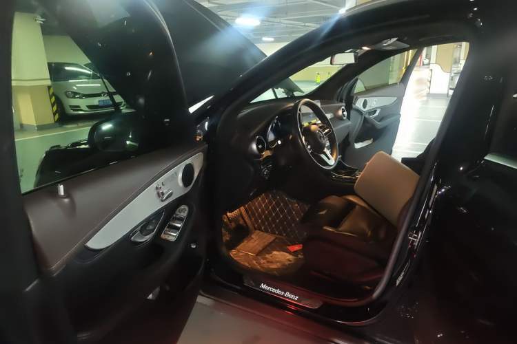 Used Mercedes-Benz GLC 2020 Facelifted GLC 260 L 4MATIC Dynamic Edition Driver Seat