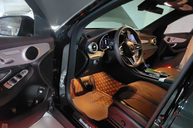Used Mercedes-Benz GLC 2020 Facelifted GLC 260 L 4MATIC Dynamic Edition Driver Seat