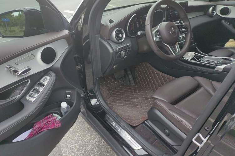 Used Mercedes-Benz GLC 2020 Facelifted GLC 260 L 4MATIC Dynamic Edition Driver Seat