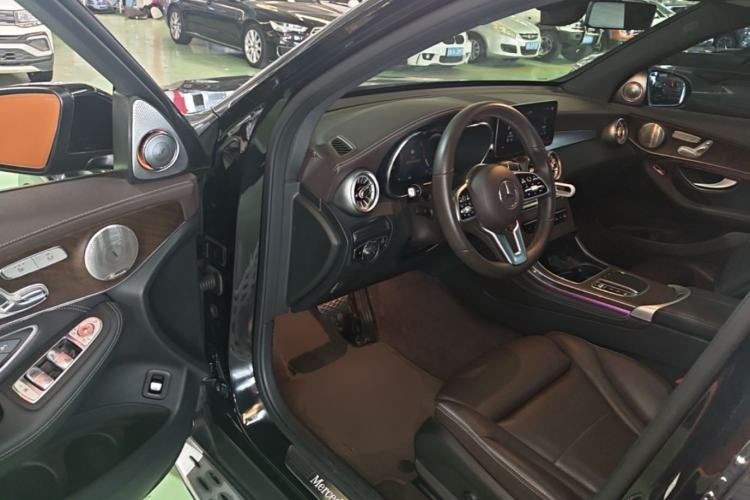 Used Mercedes-Benz GLC 2020 Facelift GLC 300 L 4MATIC Dynamic Edition Driver Seat