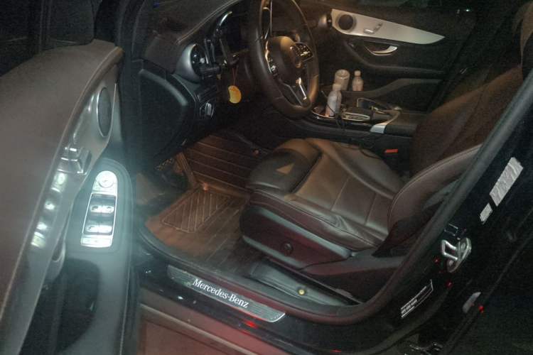 Used Mercedes-Benz GLC 2020 Facelifted GLC 260 L 4MATIC Dynamic Edition Driver Seat