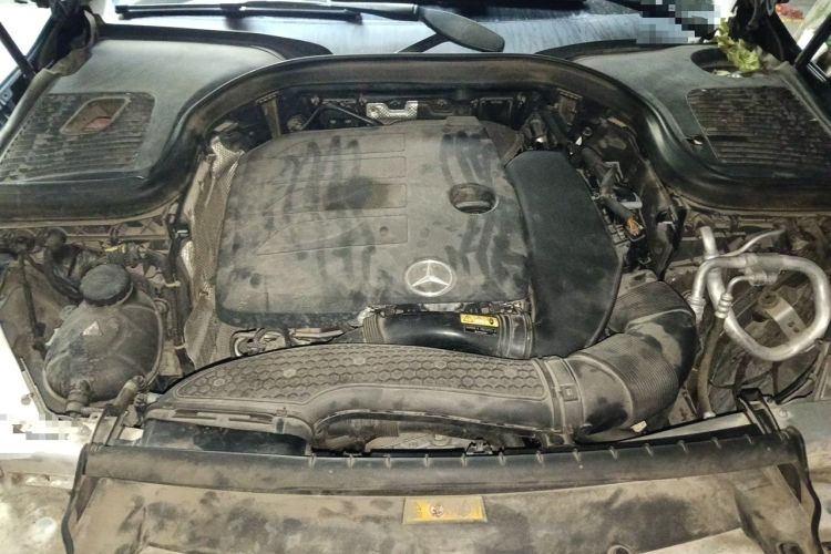 Used Mercedes-Benz GLC 2020 GLC 260 L 4MATIC Dynamic Model Engine Bay