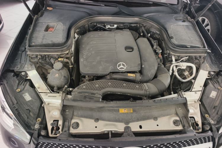 Used Mercedes-Benz GLC 2020 GLC 300 L 4MATIC Luxury Model Engine Bay