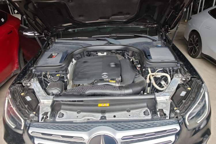 Used Mercedes-Benz GLC 2020 GLC 260 L 4MATIC Dynamic Model Engine Bay