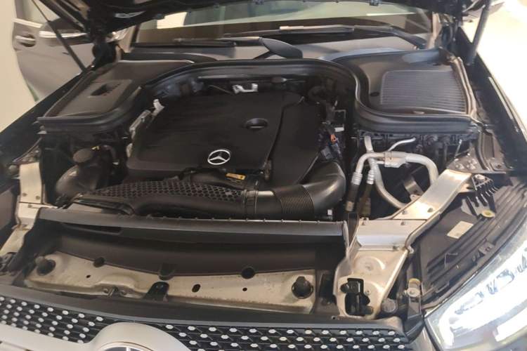 Used Mercedes-Benz GLC 2020 GLC 300 L 4MATIC Dynamic Edition Engine Bay
