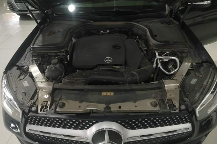 Used Mercedes-Benz GLC 2020 GLC 260 L 4MATIC Luxury Model Engine Bay