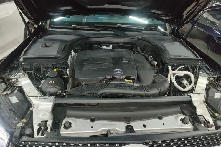 Used Mercedes-Benz GLC 2020 GLC 260 L 4MATIC Luxury Model Engine Bay