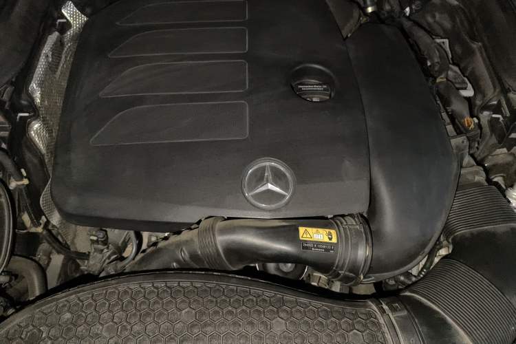 Used Mercedes-Benz GLC 2020 Facelift GLC 300 L 4MATIC Dynamic Edition Engine Bay