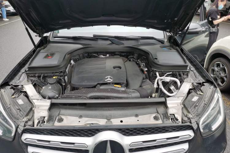 Used Mercedes-Benz GLC 2020 Facelift GLC 260 L 4MATIC Luxury Edition Engine Bay
