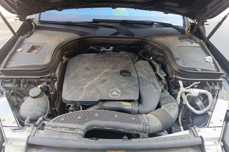 Used Mercedes-Benz GLC 2020 GLC 300 L 4MATIC Luxury Model Engine Bay
