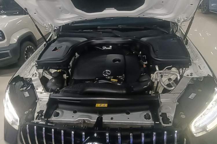 Used Mercedes-Benz GLC 2020 GLC 260 L 4MATIC Dynamic Model Engine Bay