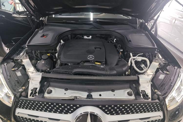 Used Mercedes-Benz GLC 2020 GLC 300 L 4MATIC Luxury Model Engine Bay