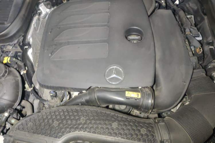 Used Mercedes-Benz GLC 2020 GLC 300 L 4MATIC Dynamic Edition Engine Bay