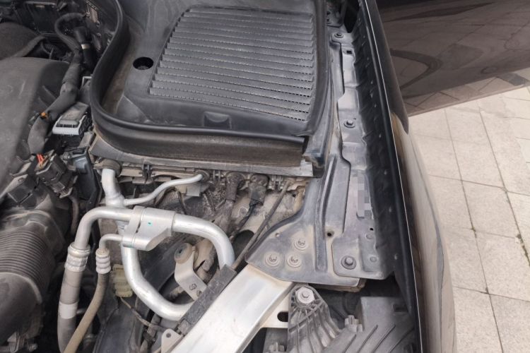 Used Mercedes-Benz GLC 2020 Facelift GLC 300 L 4MATIC Dynamic Edition Engine Bay Left