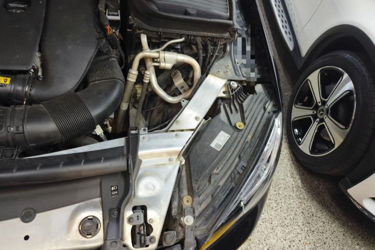 Used Mercedes-Benz GLC 2020 GLC 300 L 4MATIC Luxury Model Engine Bay Left