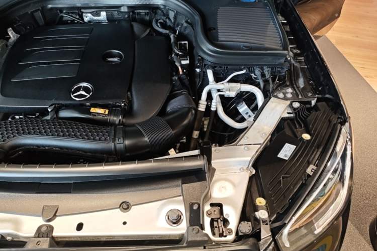 Used Mercedes-Benz GLC 2020 GLC 260 L 4MATIC Luxury Model Engine Bay Left
