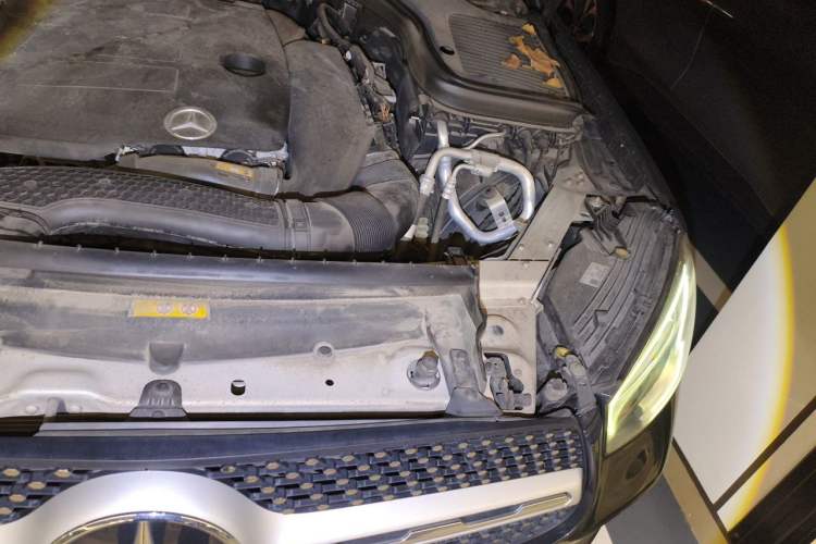 Used Mercedes-Benz GLC 2020 Facelift GLC 260 L 4MATIC Luxury Edition Engine Bay Left