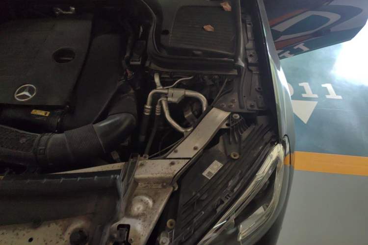 Used Mercedes-Benz GLC 2020 GLC 300 L 4MATIC Luxury Model Engine Bay Left