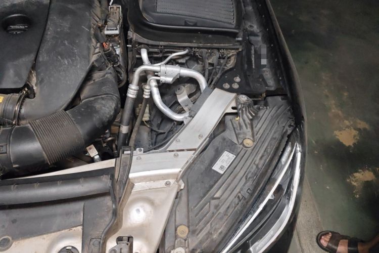 Used Mercedes-Benz GLC 2020 Facelift GLC 300 L 4MATIC Dynamic Edition Engine Bay Left