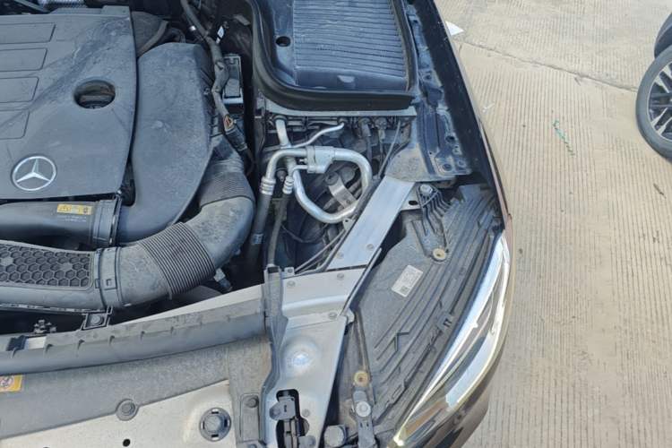Used Mercedes-Benz GLC 2020 GLC 260 L 4MATIC Dynamic Model Engine Bay Left