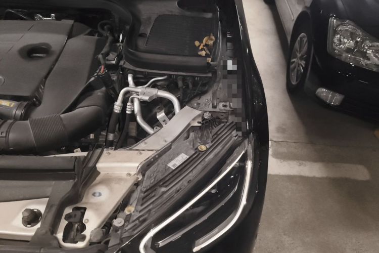Used Mercedes-Benz GLC 2020 Facelift GLC 300 L 4MATIC Dynamic Edition Engine Bay Left