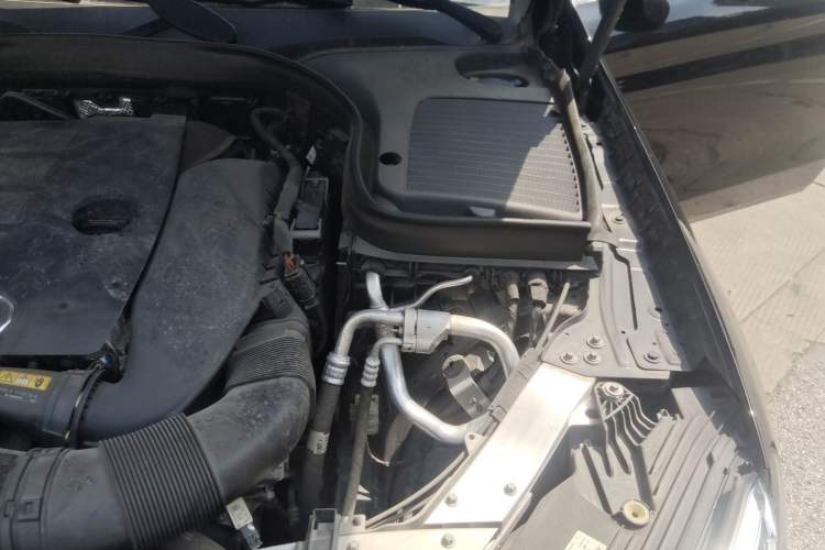 Used Mercedes-Benz GLC 2020 Facelift GLC 260 L 4MATIC Luxury Edition Engine Bay Left