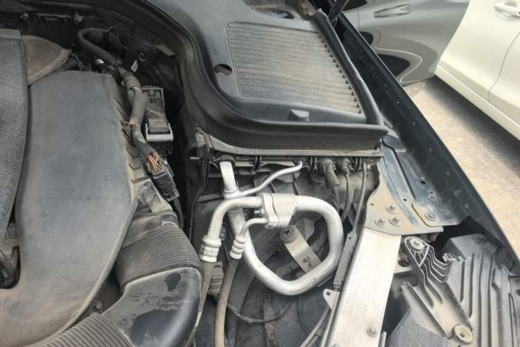 Used Mercedes-Benz GLC 2020 GLC 260 L 4MATIC Luxury Model Engine Bay Left