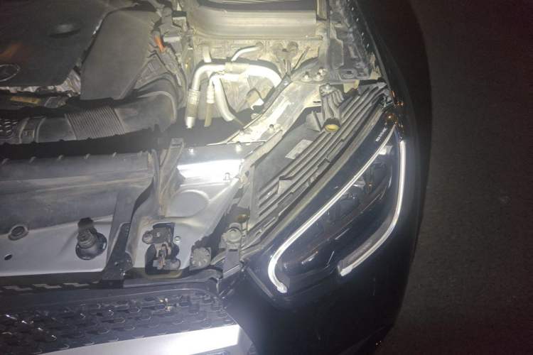 Used Mercedes-Benz GLC 2020 Facelift GLC 300 L 4MATIC Dynamic Edition Engine Bay Left