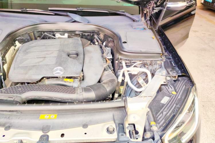 Used Mercedes-Benz GLC 2020 GLC 260 L 4MATIC Luxury Model Engine Bay Left