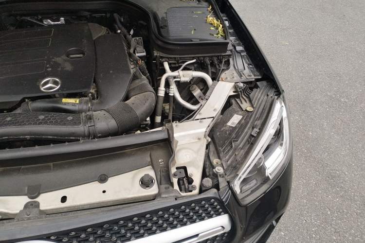 Used Mercedes-Benz GLC 2020 Facelifted GLC 300 L 4MATIC AMG-Line Engine Bay Left