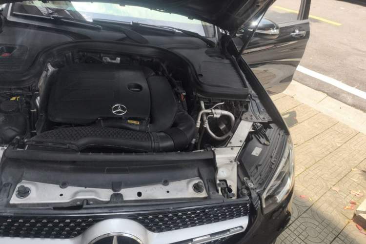 Used Mercedes-Benz GLC 2020 GLC 260 L 4MATIC Dynamic Model Engine Bay Left