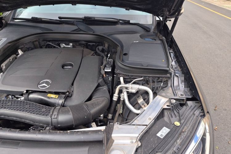 Used Mercedes-Benz GLC 2020 GLC 260 L 4MATIC Dynamic Model Engine Bay Left