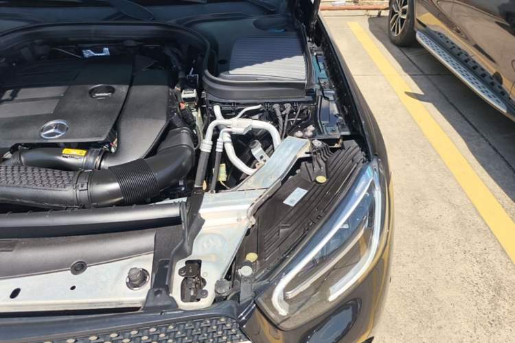 Used Mercedes-Benz GLC 2020 GLC 260 L 4MATIC Dynamic Model Engine Bay Left