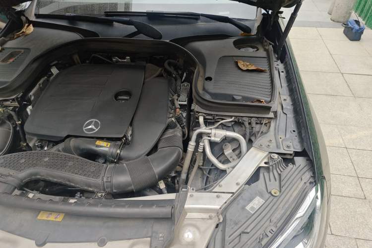 Used Mercedes-Benz GLC 2020 GLC 300 L 4MATIC Luxury Model Engine Bay Left