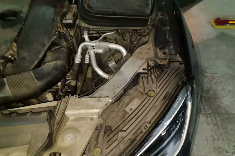 Used Mercedes-Benz GLC 2020 Facelift GLC 300 L 4MATIC Dynamic Edition Engine Bay Left