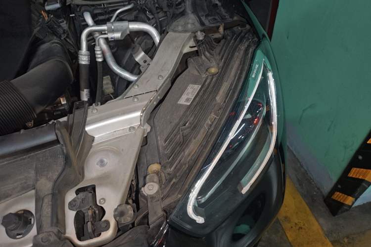 Used Mercedes-Benz GLC 2020 Facelift GLC 300 L 4MATIC Dynamic Edition Engine Bay Left