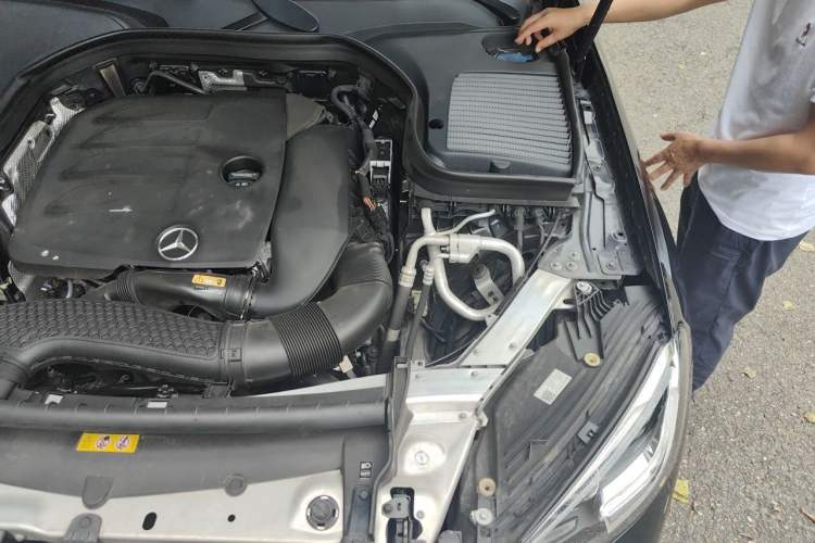 Used Mercedes-Benz GLC 2020 GLC 300 L 4MATIC Luxury Model Engine Bay Left